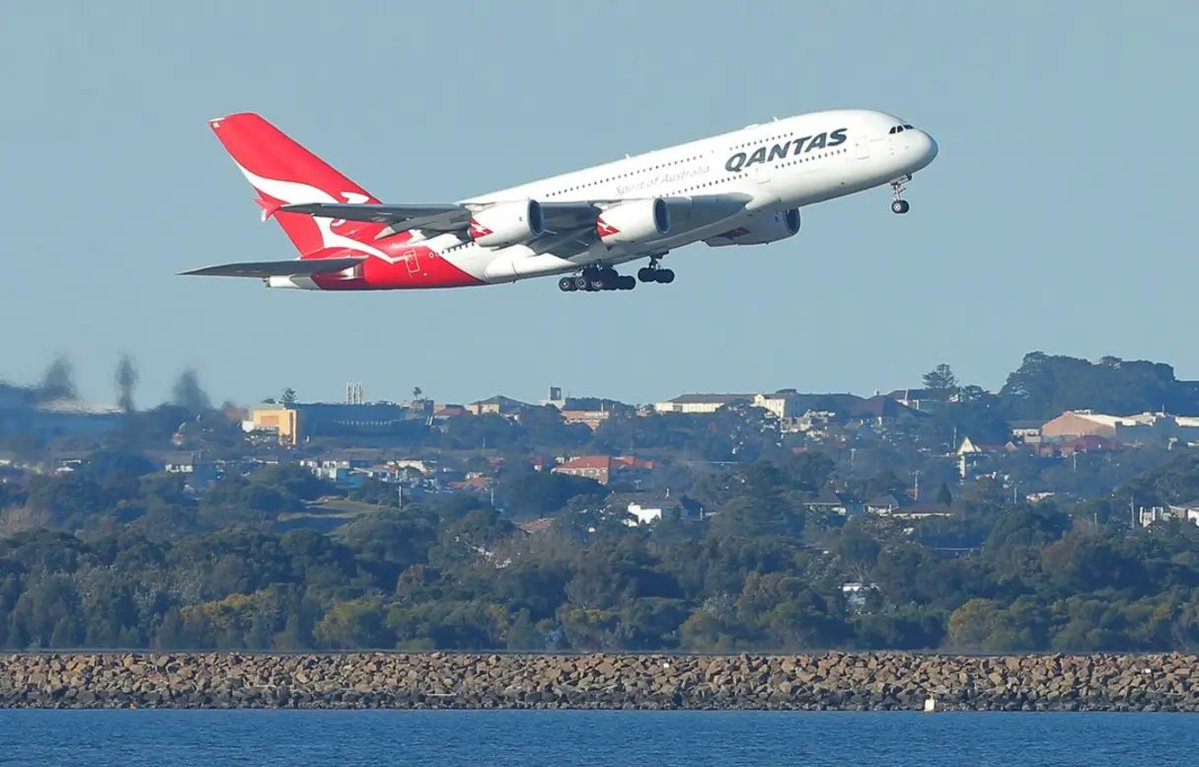 cbinewstv's tweet image. Qantas confirms 5.7 million+ customer data leaked online after July cyberattack. Hackers published stolen info despite ongoing legal action. 

#CBINewsTV #Qantas #CyberAttack #DataLeak #CyberSecurity #BreakingNews
