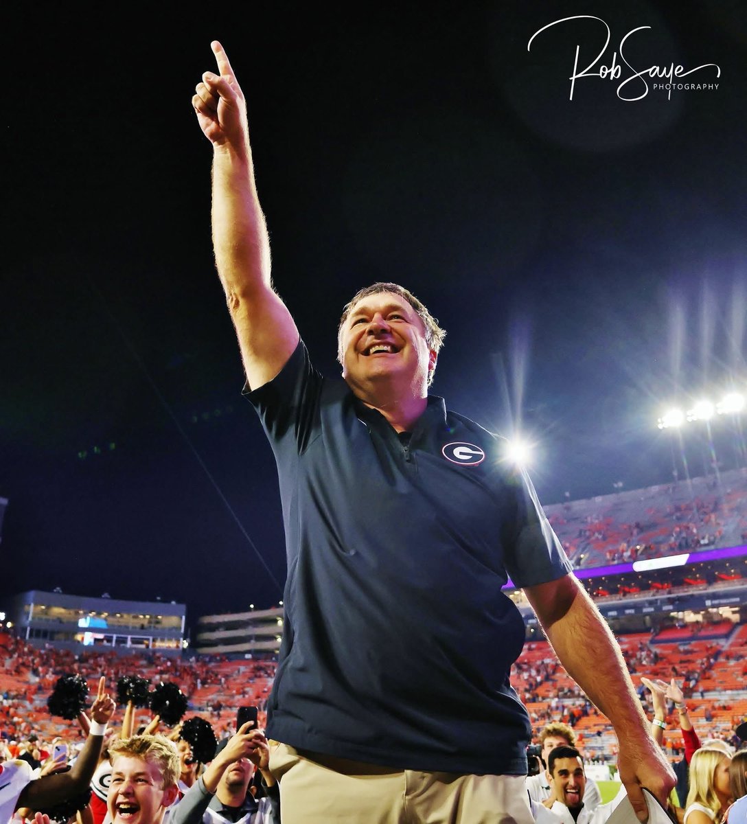 BassinDawg's tweet photo. #Dawgs Current mood…
Photo by Rob Saye
🐶💯🏈 #GoDawgs #DawgsOnTop #NineInARow https://t.co/Vj8DXHzyAV