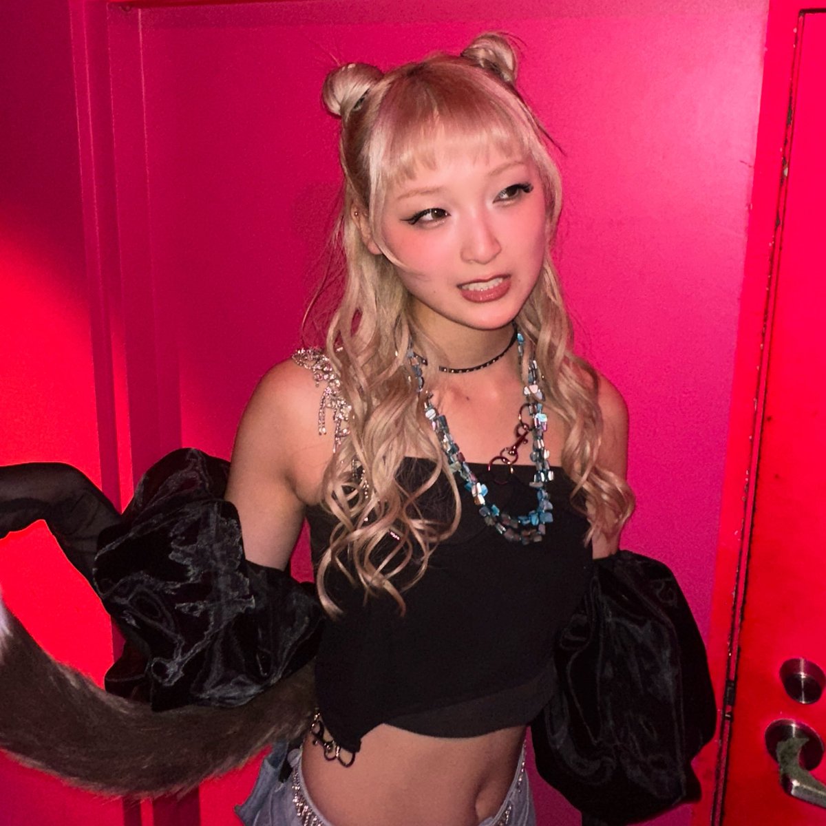 yoo00oooooooo0's tweet image. アニレヴハロウィンありがとうございました!楽しかったです🙌🏻
みんなと一緒にわいわいできて嬉しかったです🫶🏻
#アニレヴ
#電音部
#Divermy
