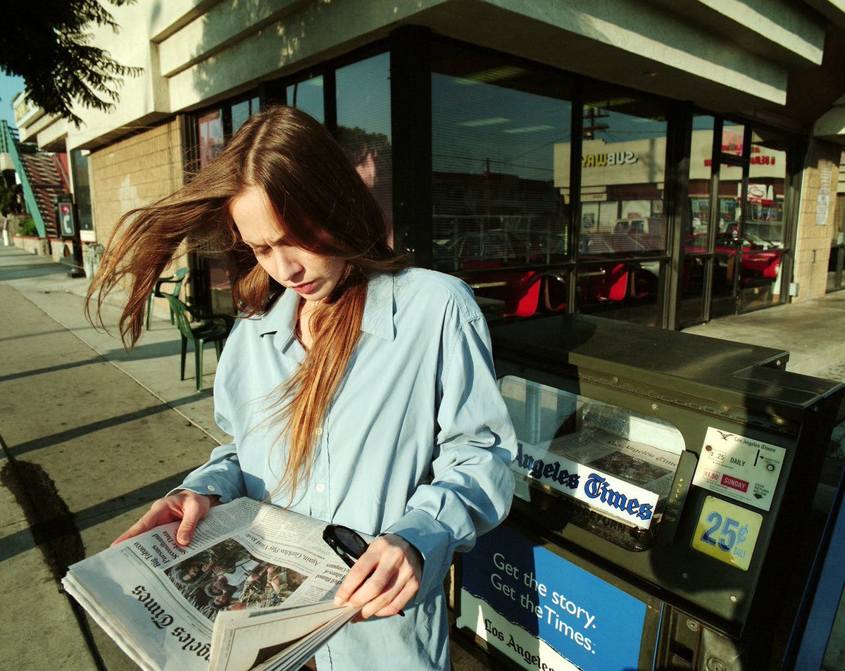 yxakirves's tweet image. fiona apple photographed by jin ohashi, 1999