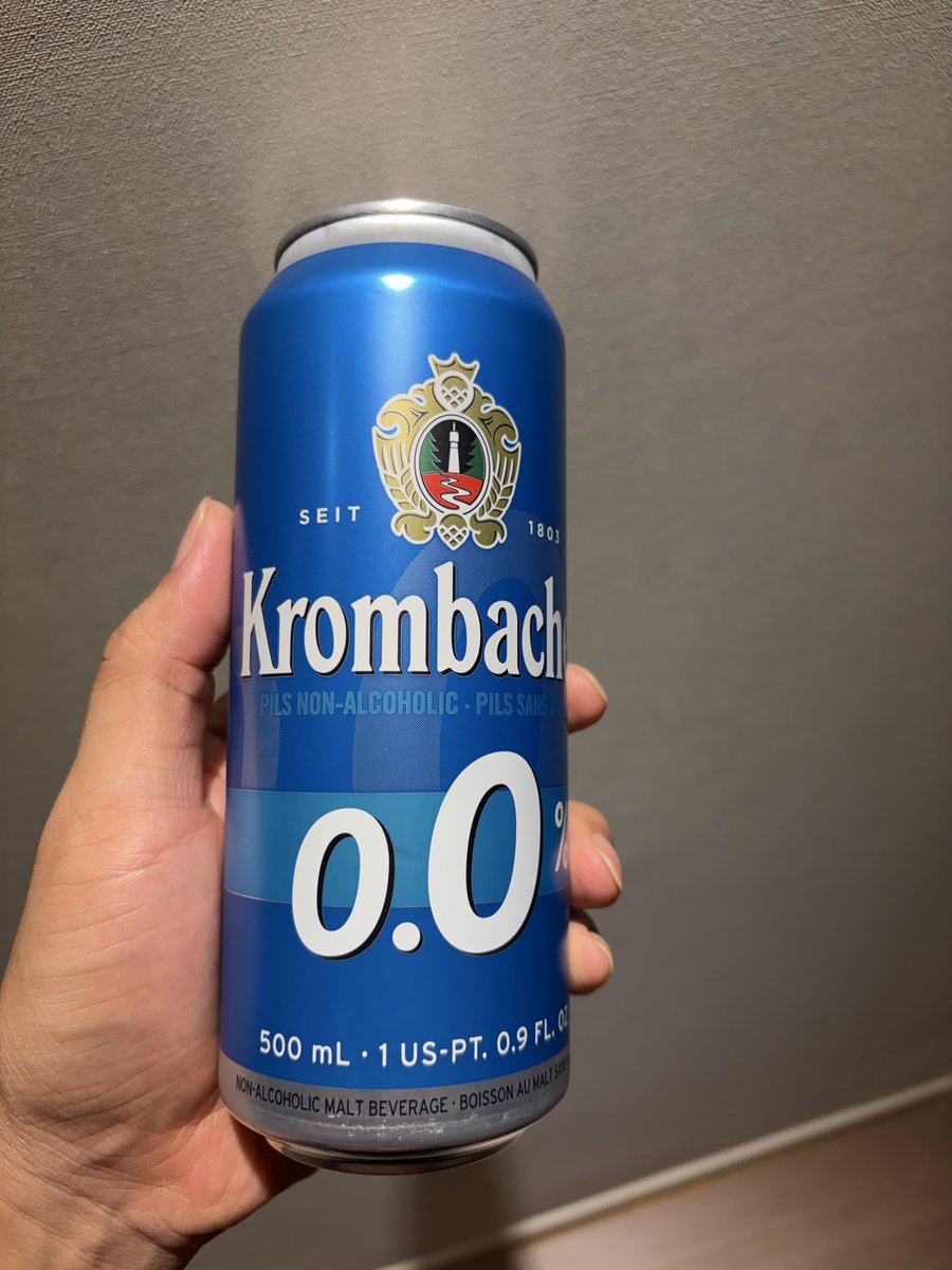 ceolmh3's tweet image. “크롬바커 필스”
최근에 마신 맥주중에 제일 맛있네요 
라거느낌은 아니라 톡쏘는맛은 없는데
과일향이 나면서 
약간 호가든 비슷하면서
목넘김이 부드럽고
쭉 들이키고 입안에 잔향이좋고
500ml 큰캔인데 1700원 가격좋고
맛있습니다!!
“이상 논알콜 맥주 리뷰끝”
