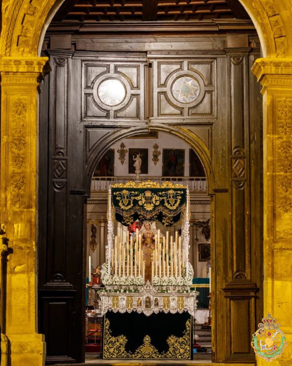 HdadEsperanza's tweet photo. Tal día como hoy, Ntra. Sra. de la Esperanza emprendía, hace siete años, su traslado desde la Iglesia de Santa Ana hasta la Santa Iglesia Catedral. 

Aquel camino, lleno de fe y emoción, precedía la Coronación Canónica, quedando grabado para siempre en nuestra memoria. https://t.co/xDTVPsv3Rh