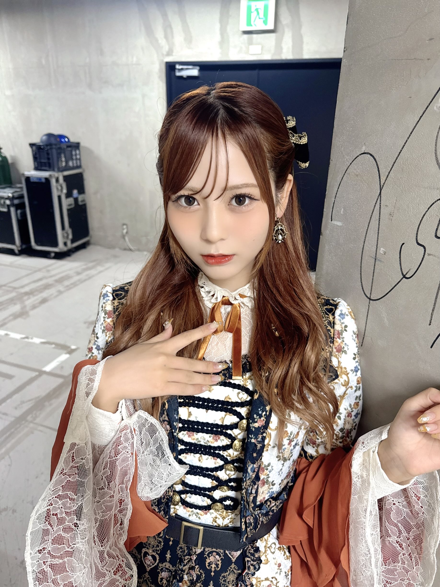 8月末削除】イコラブ 大場花菜 生写真 とくべチュ、して 歌唱衣装 直筆