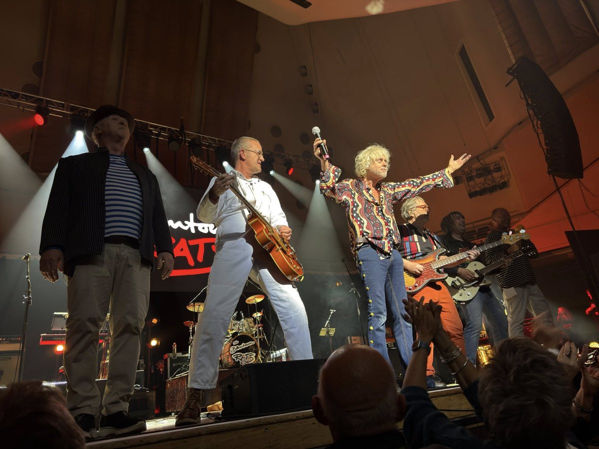 Another great pic of the Boomtown Rats this weekend from Julie Koretz. Cheers, Irene.