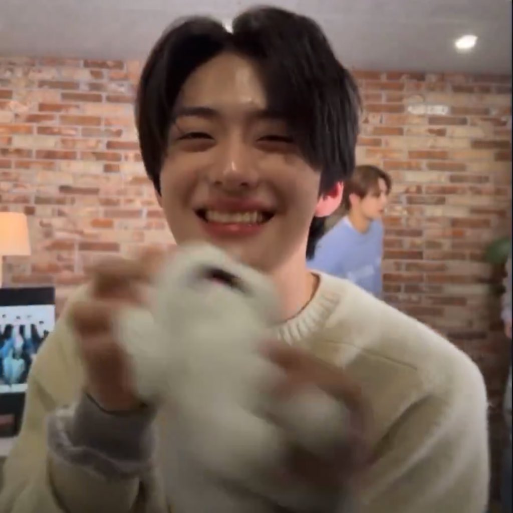 바쿠 tweet media
