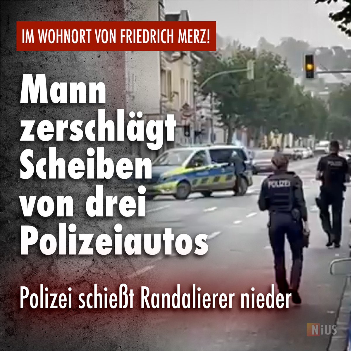 Der 40-jährige deutsche Staatsangehörige albanischer Abstammung schlug mit einer Eisenstange auf Gebäude und drei Einsatzfahrzeuge der Polizei ein, bevor die Beamten ihn durch einen Schuss ins Bein außer Gefecht setzen konnten.
nius.de/kriminalitaet/…