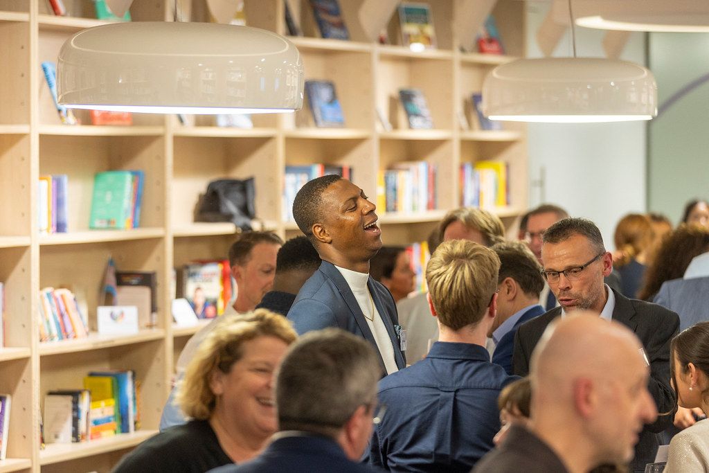 A fantastic read from <a href="/peterbakare/">Peter Bakare OLY</a> , one of our Trustees', here at the Foundation! 

"Full circle moment at the Northumbria University alumni event, hosted with Hachette UK." 

Read in full...

linkedin.com/posts/peterbak…