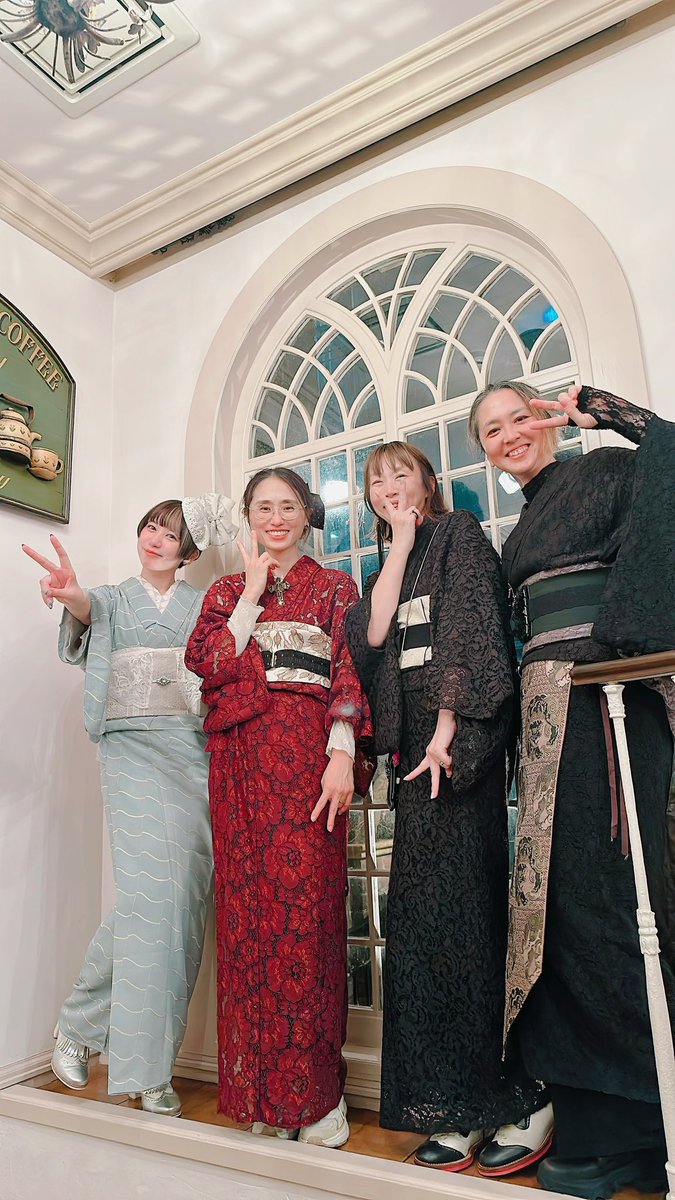 【花とゆめの3日間】に沢山のお客様にお越し頂きまして、誠にありがとうございます。感謝の気持ちでいっぱいです💕本当にありがとうございます💕

つぎは【#デザインフェスタ】です❣️

11月15日，16日　両日参加
南館1F
ブース番号　I-254

皆様にお会い出来るのを楽しみにしております💕

#感謝