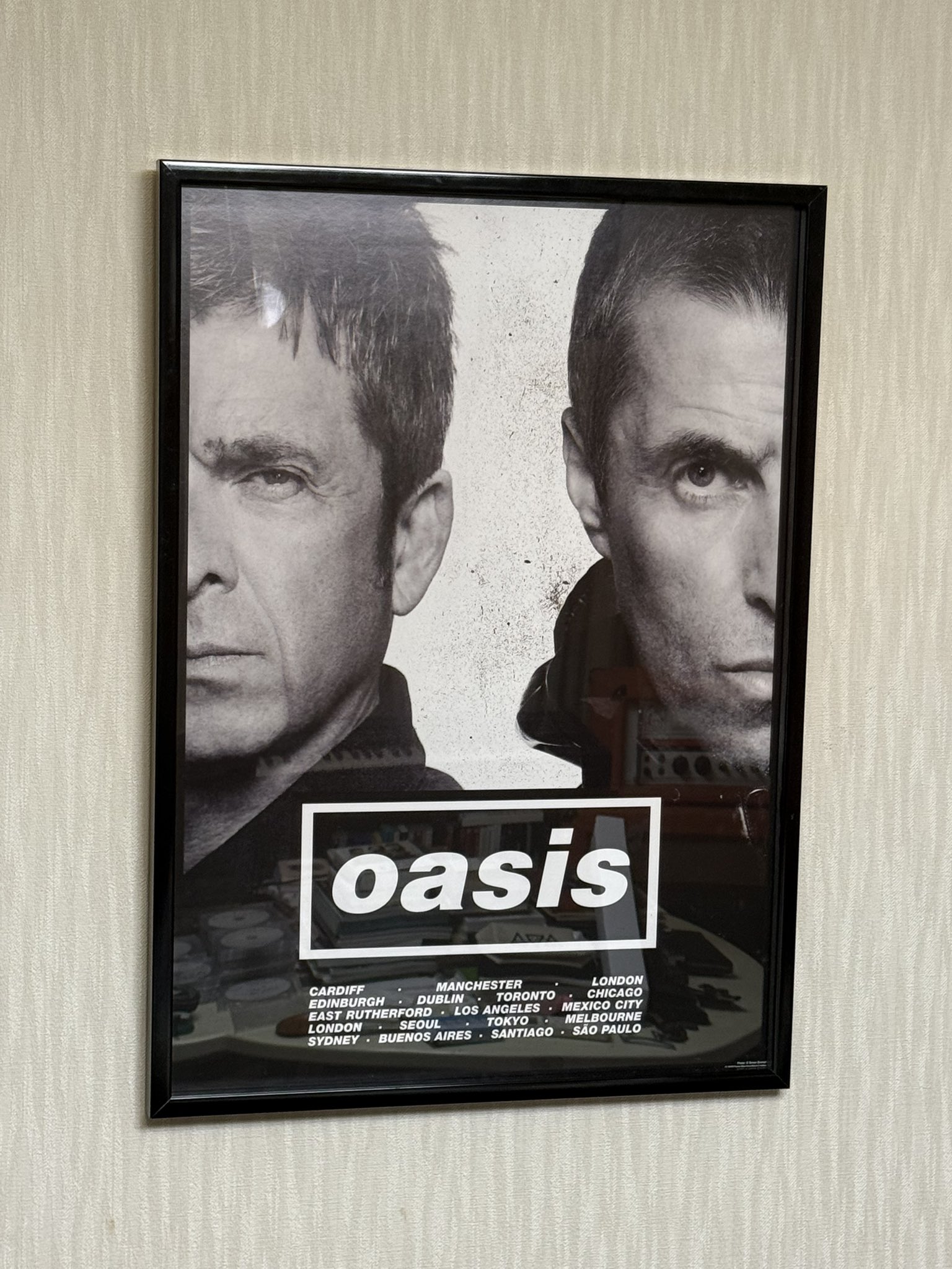 oasis 東京ドーム公演限定ポスター oasis 東京ドーム公演限定ポスター 10/26 公演 ポスター（Half