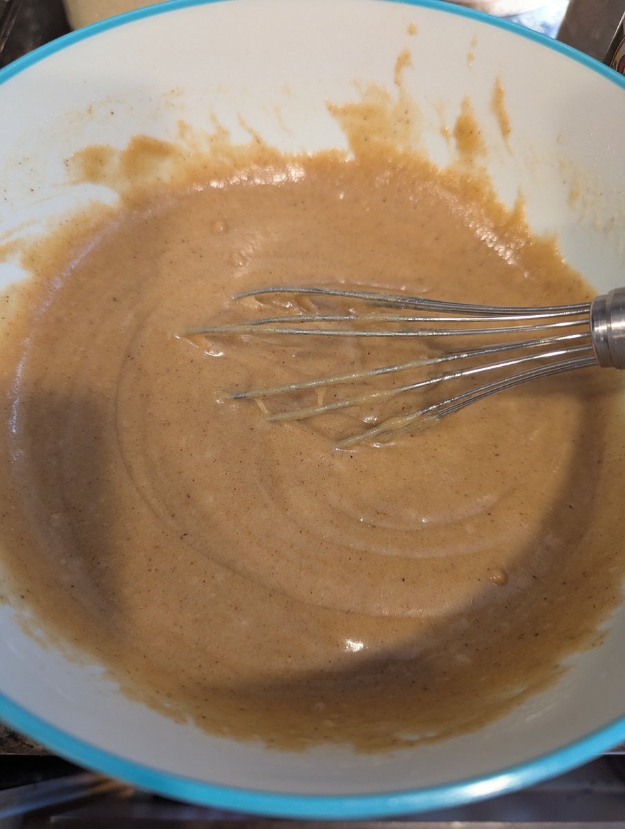 TrueEager's tweet image. #KitsWhoCook

Batter for an upside down #Thanksgiving gluten-free apple spice cake.

Hopefully it turns out.

What are you cooking?