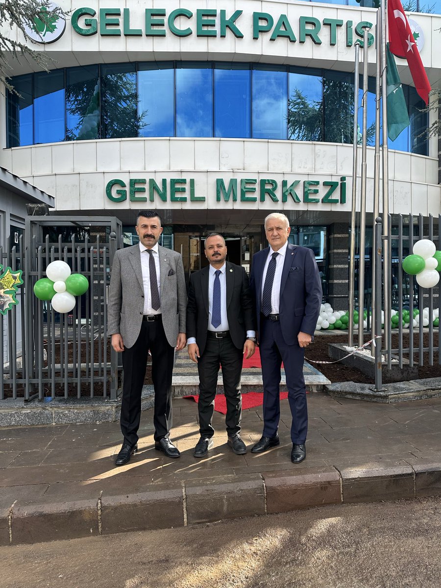 Gelecek Partimizin, Yeni Genel Merkez Binası açılışı, Ş.Urfa il yönetimi ve Haliliye ilçe başkanı ve yönetimi ile katıldık tüm arkadaşlarıma teşekkür ediyorum ülkemize ve milletimize hayırlı olsun.
<a href="/Ahmet_Davutoglu/">Ahmet Davutoğlu</a> <a href="/GelecekPartiTR/">Gelecek Partisi</a> <a href="/gelecek63/">Gelecek Partisi Şanlıurfa</a> <a href="/BedirBaysal/">Bedir Baysal</a> <a href="/mehmetkugutr/">Mehmet Kuğu</a>