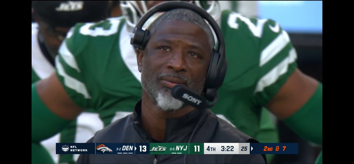 bigjackash's tweet image. the Jets must be racist cuz they look like they trying to kill this poor black man.