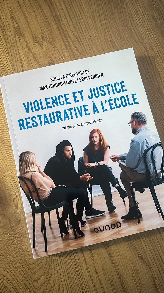 Ça ne devrait plus exister. Nous avons les outils, comme ceux d’Eric Verdier 👇 par exemple. Nous savons prévenir les situations de bouc-émissaire, intervenir, aider les victimes. Des efforts conséquents (=des dépenses)  sont à faire pour former les personnels et les élèves.