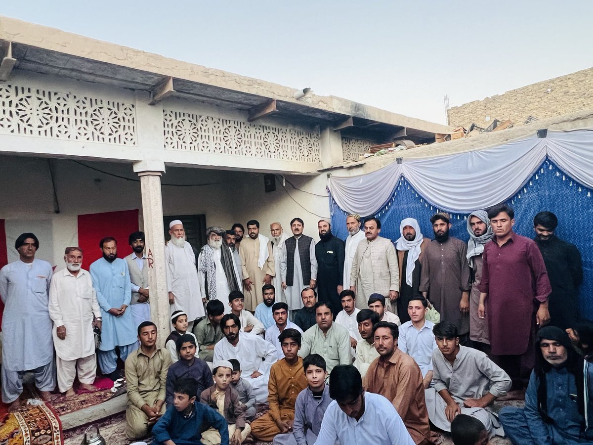 ZayraiPKNAP's tweet photo. کوئٹہ ,, پشتونخوا نیشنل عوامی پارٹی کے صوبای صدر نصراللہ خان زیرے اور صوبای آفس سیکریٹری ندا سنگر نے کلی شیخان میں پارٹی میں 100سیاسی کارکنوں اور قبائلی عمائدین کی پشتونخوا نیپ میں شمولیت کے عوامی اجتماع سے خطاب کرتے ھوے نئے شامل ھونے والوں کا زبردست خیر مقدم کیا https://t.co/WAL2tTJNr6