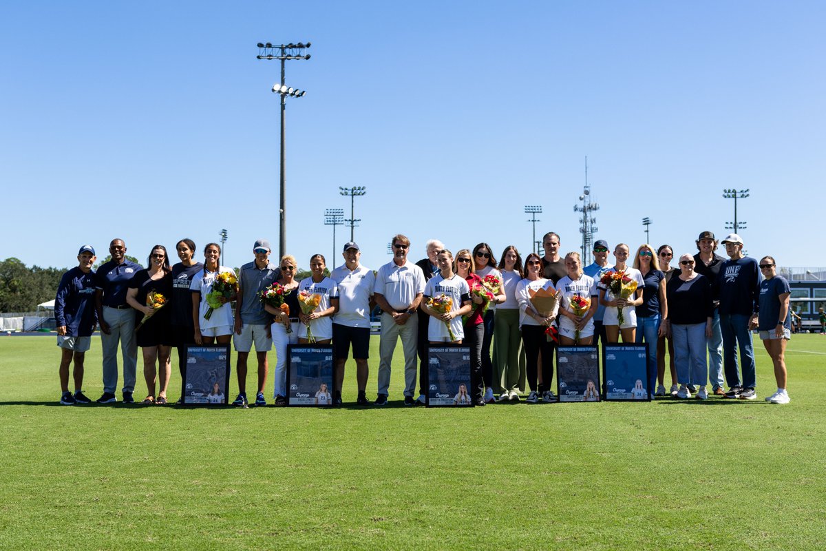 OspreyWSOC's tweet image. Thank you seniors for all your hard work on and off the pitch!

#SWOOP