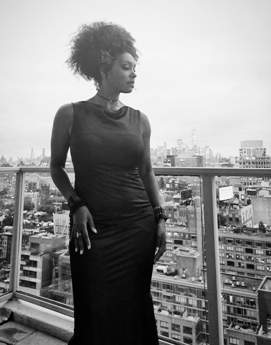 Jessie_Wagner's tweet image. October Elegance #chill #giglife #cityscape #nycsinger #nyc #werking #jessiewagner #explore