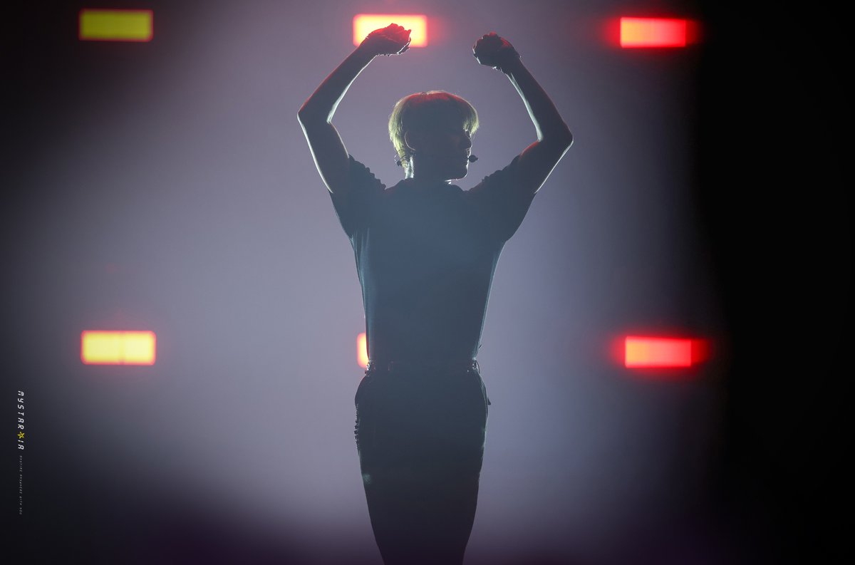 251012 김준수 XIA 선선콘❤️
2025 CONCERT Chapter 2 : Festa

타란탈레그라
바뀐 엔딩 포즈💫
#XIA #김준수 #시아준수 

🔗blog.kakaocdn.net/dna/c9N1mz/bts…
🔗blog.kakaocdn.net/dna/bWZs7S/bts…