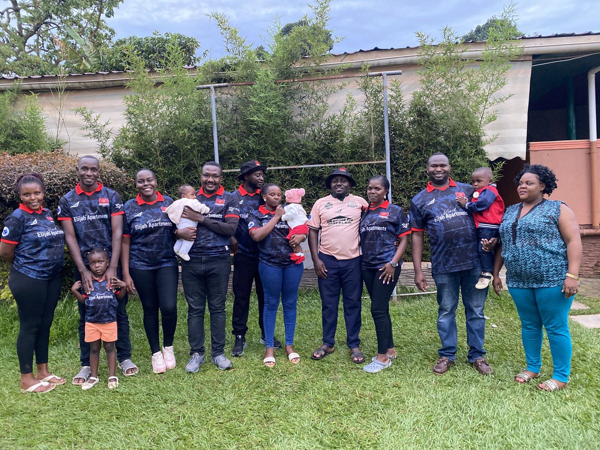 AbanihiziFc's tweet photo. 📍CONBARY HOTEL KIRA. 

ABANIHIZI FAMILY DAY OUT pictorial 
#HembaGwake
#Tweshangeyo. https://t.co/I0q4X2gOh4