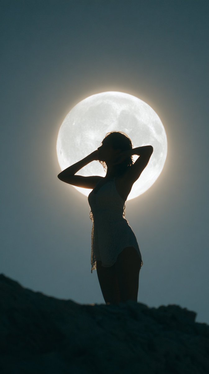 GM Astrals!

I've been thinking long time how I can keep sharing my Astrology through the Images, For me, astrology is like math "A + B = X" or to read, you know what each symbol means and when, and you form words. 

But when it comes to feeling energy and turning it into art,