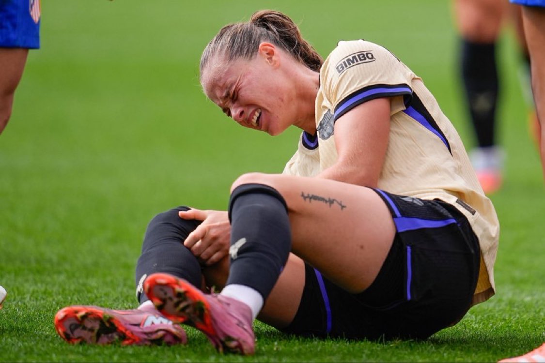 🚨 De acordo com <a href="/esport3/">Esport3</a> , tudo indica que Ewa Pajor rompeu o ligamento cruzado anterior (LCA).