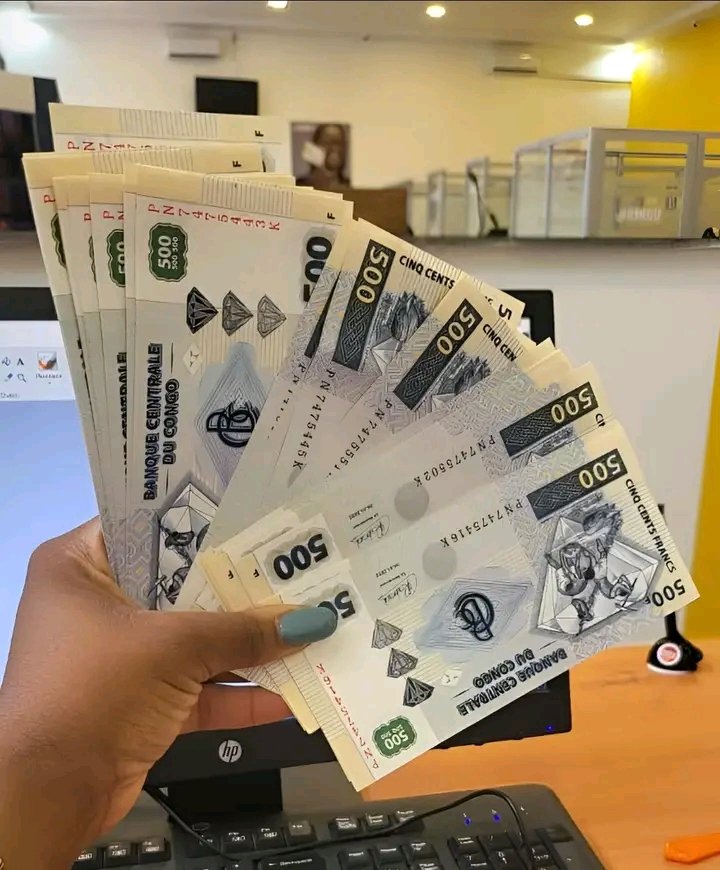 🛑URGENT‼️: Affaire baisse du taux de change, pour faciliter les congolais, la BCC annonce que leurs guichets sont disponibles pour échanger les dollars en Francs congolais au taux actuel, peu importe l'état des billets. <a href="/afrikapromotion/">Afrika Promotion</a> <a href="/AndreWameso10/">André WAMESO 🇨🇩</a>