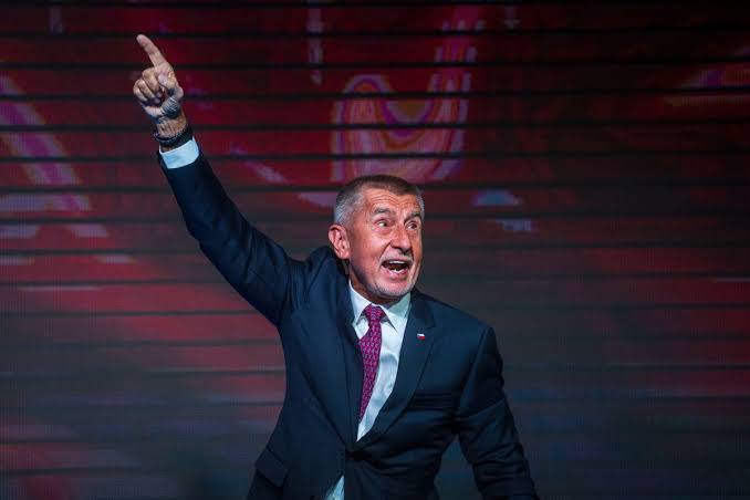 aleksbrz11's tweet image. 🚨BREAKING NEWS

Czech Republic Prime Minister Andrej Babiš: 

Not a single koruna will be sent to Ukraine anymore, we will not give the Czech people&apos;s money to the illegitimate regime.