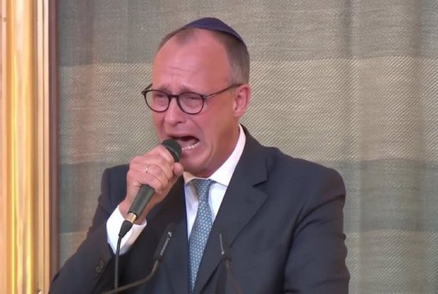 warum gehst du nicht zu Onkel Werner in die Werkstatt?
der gibt dir ne Festanstellung, wenn du ihn darum bittest, 
Junge