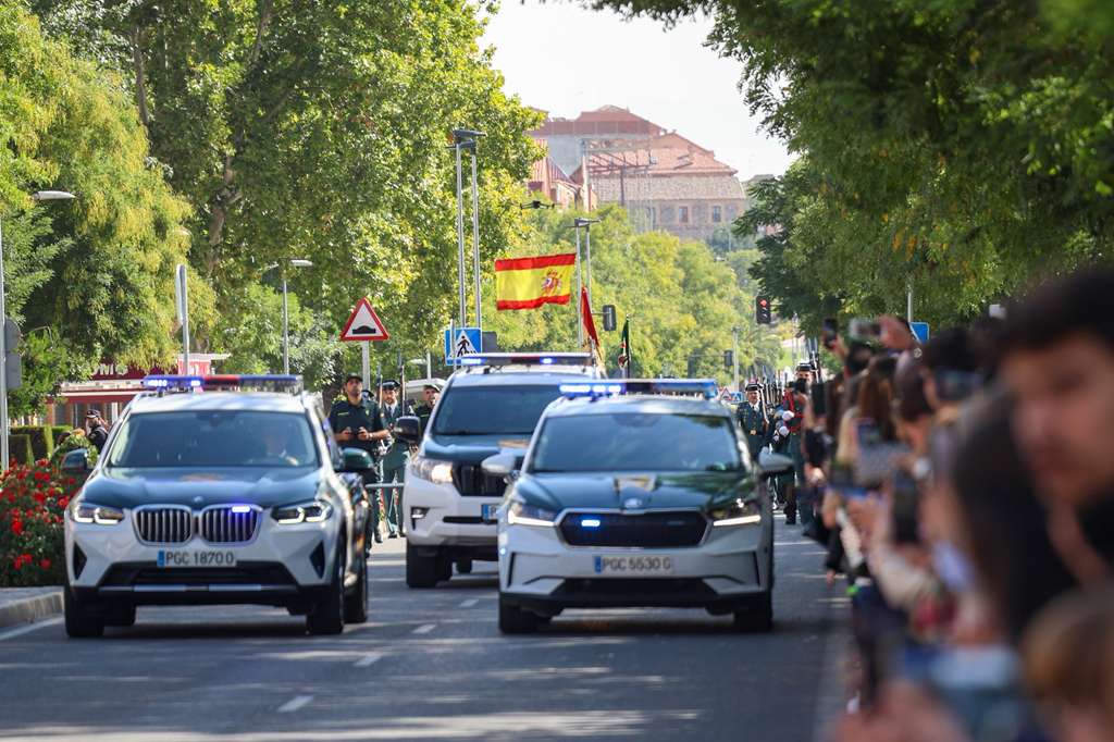 En el Día de la Fiesta Nacional, celebramos también a la Guardia Civil, bajo la advocación de la Virgen del Pilar. Un honor asistir a los actos celebrados en Toledo

Vuestro compromiso es un ejemplo para todos los españoles. Gracias por vuestro incansable servicio en el ámbito