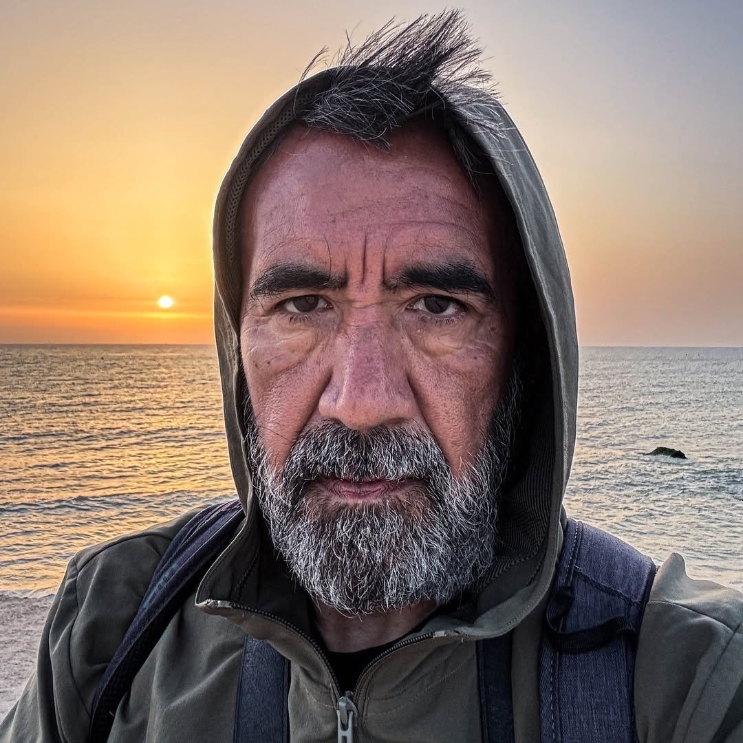 Zeki Demirkubuz: "Bu hayatta kalıcı ve değerli bir şey üretebilmenin ilk yolu kendine acımayı bırakmaktır."