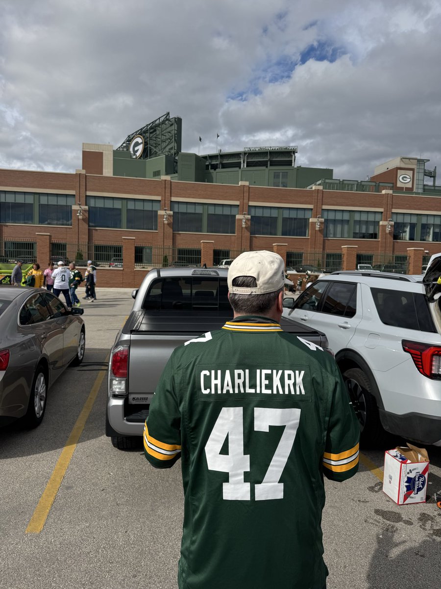 Spotted at <a href="/LambeauField/">Lambeau Field</a> for <a href="/packers/">Green Bay Packers</a> <a href="/Bengals/">Cincinnati Bengals</a> cc: <a href="/charliekirk11/">Charlie Kirk</a> <a href="/AndrewKolvet/">Andrew Kolvet</a> <a href="/TPUSA/">Turning Point USA</a>