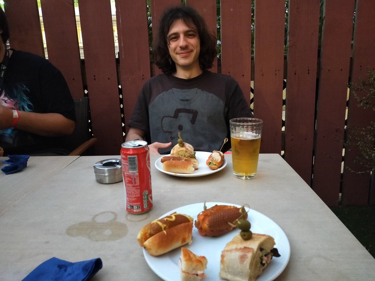 El torneo lo de menos cuando tengo esta exótica cena esperandome, todo por parte de mi empresa favorita. <a href="/Cygames_ES/">Cygames ES</a> <a href="/corona/">Corona</a> te quiero nene