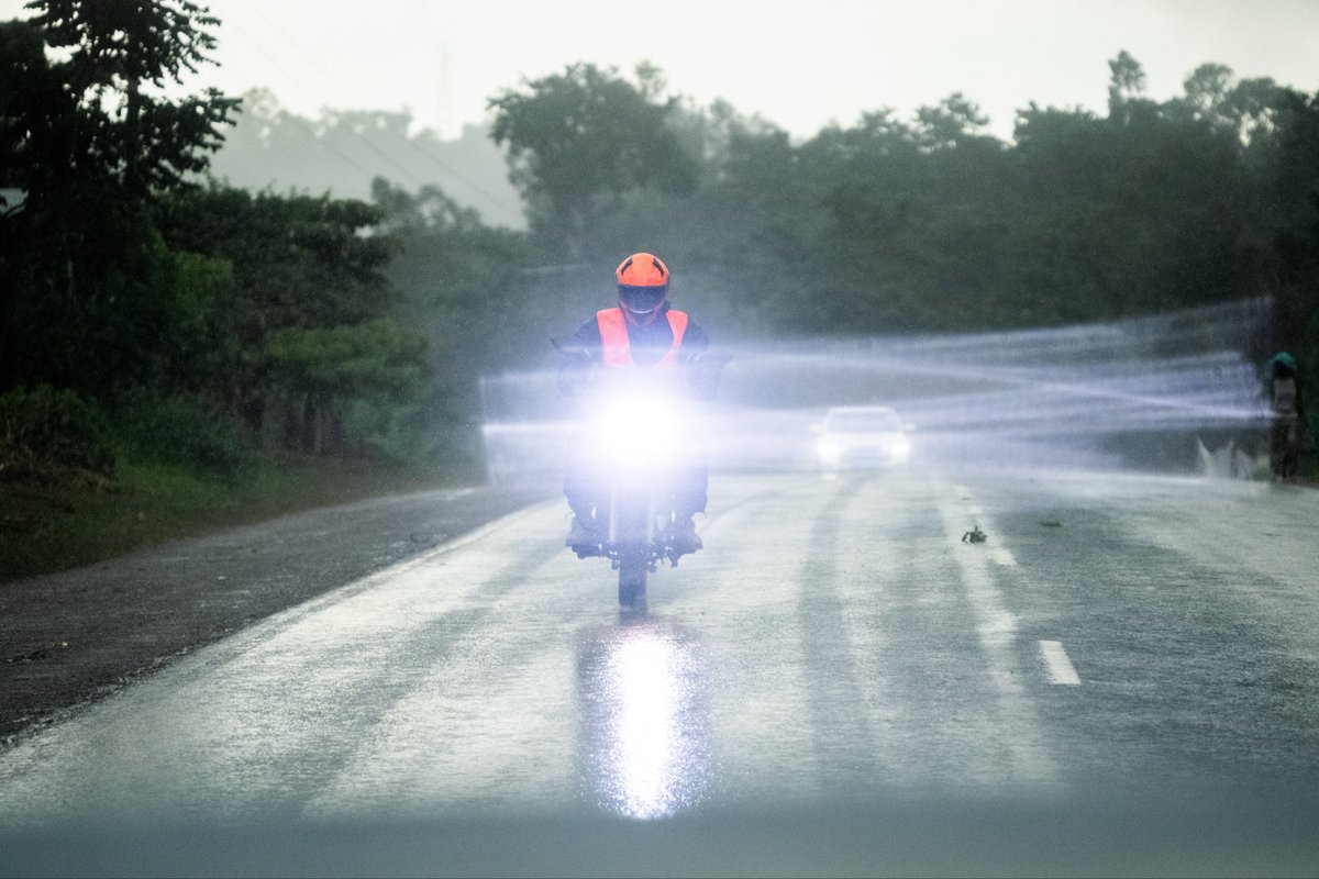 ⚡ We’ve made it! 🇰🇪➡️🇪🇹
After 1,600 km of dust, rain &amp; determination, the #RoadtoAddis convoy has arrived in Addis Ababa!

From flag-off in Nairobi to the hills of Ethiopia, one thing is clear ; Roam Air is truly made for Africa. 💚🏍️

Photo: <a href="/introafrica/">introafrica</a> 

#RideRoam #AEW2025
