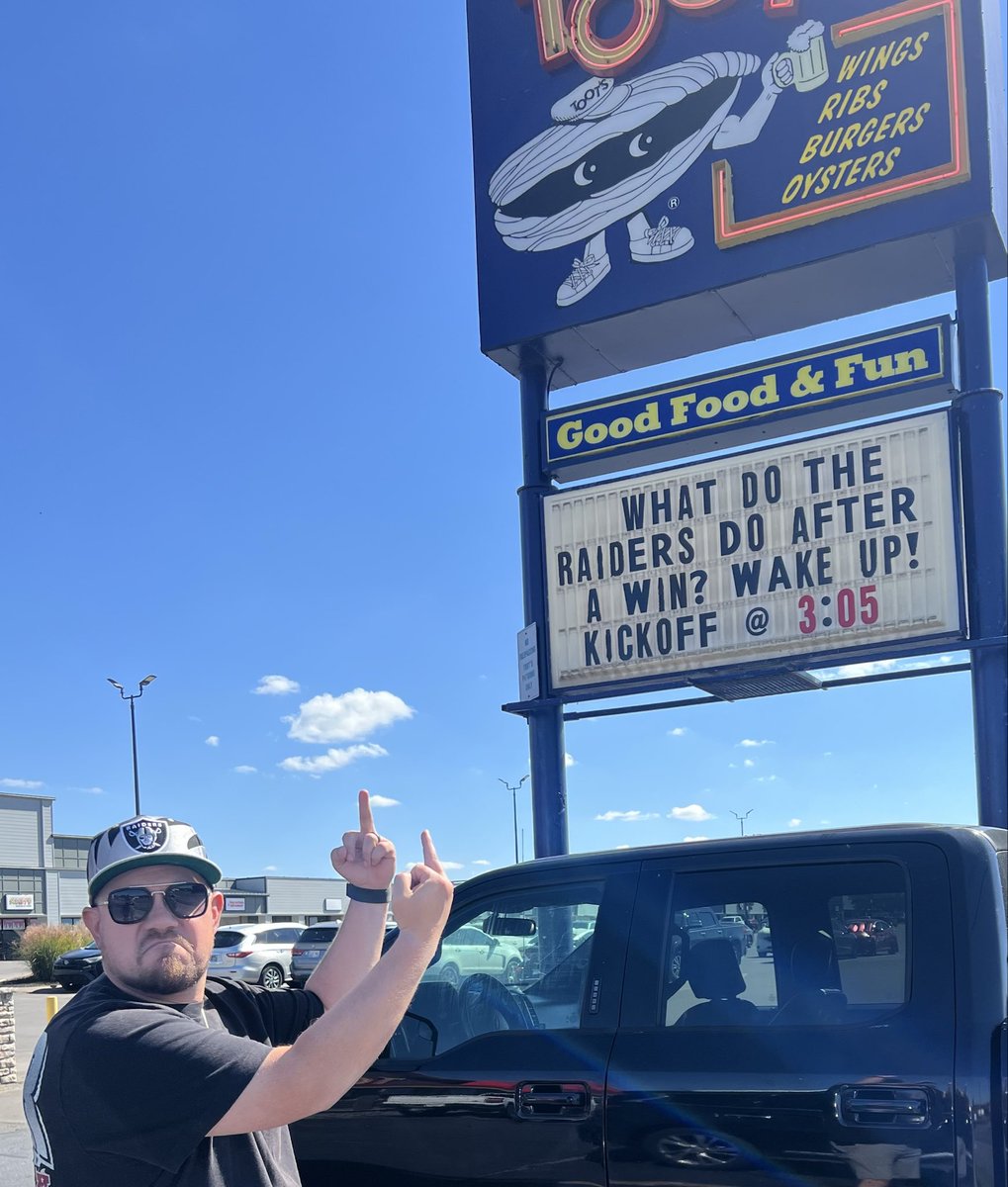 Fkn Toots Murfreesboro TN. Why you gotta be like that? #RaiderNation