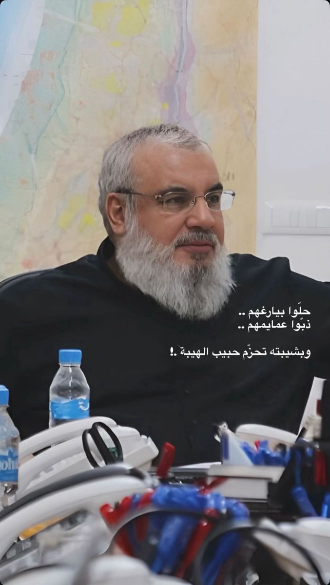 عاش بين الناس، ومات في قلوبهم، وسيبقى ما بقيت الكرامة تُنادى.
#شهيد_الأمة