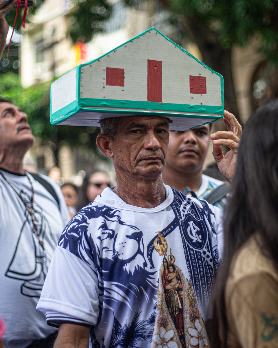 ClubeDoRemo's tweet photo. No olhar do povo azulino, a fé se renova. 🙏🦁
Que Nossa Senhora de Nazaré abençoe o Fenômeno Azul neste Círio 2025! 

📸 Samara Miranda / Remo

#OReiDaAmazônia https://t.co/VibsQNxLB8