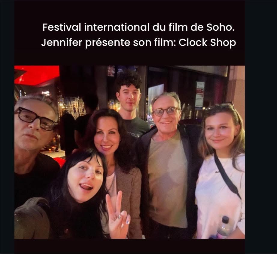 DepecheModebe's tweet photo. #soho16 #siffnyc #clockshop #jenniferskliasgahan #davegahan #stellarosegahan https://t.co/W1DHrg6Px9