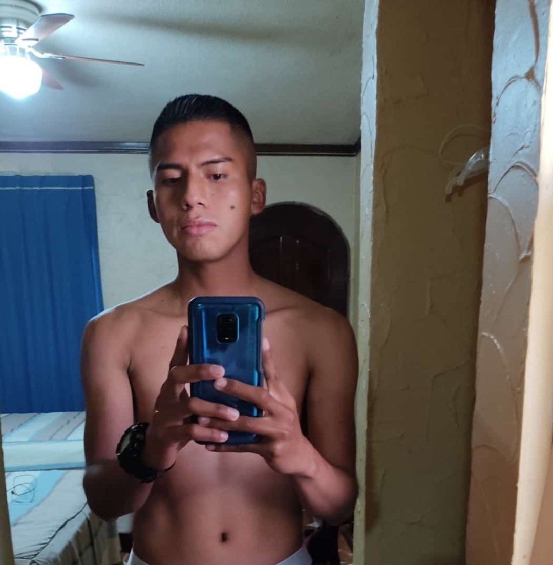 luis_blue83's tweet photo. Gracias por seguirme son lo mejor. https://t.co/Q8mzz0qnJ1