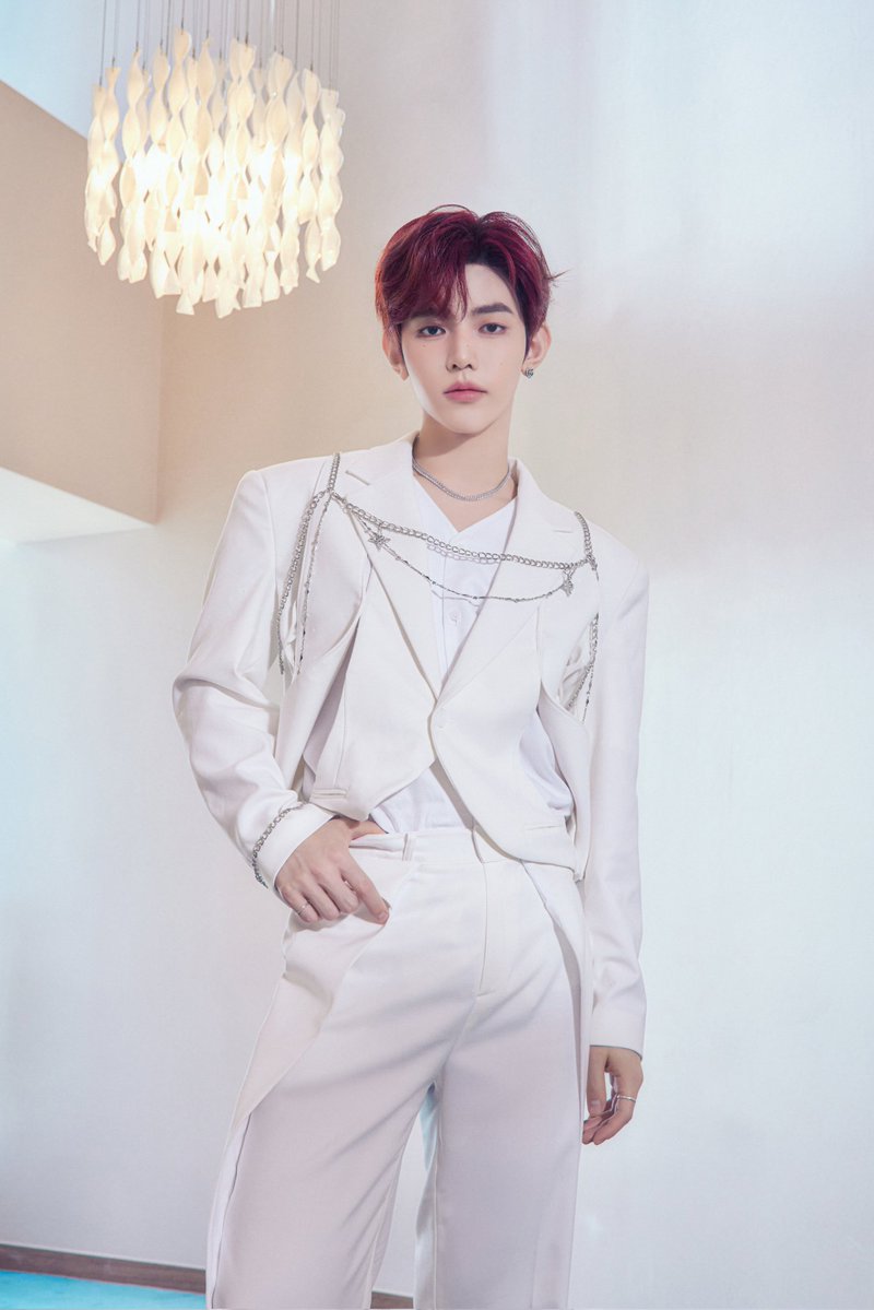 haosluc's tweet image. [📸] 251013  — @haosluc&apos;s post

ICONIK PHOTO JP ver.
#ZHANGHAO #ジャンハオ