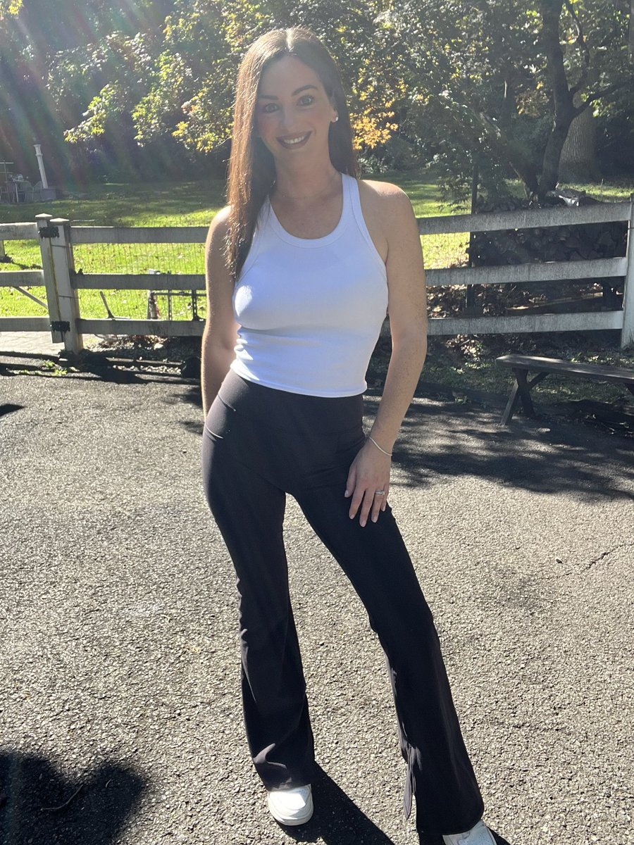 shananiganstyle's tweet photo. It’s Prime day and I’m so happy that these buttery soft, high-waisted flared leggings are included in the sale! Complete with two pockets, a chic side slit, and no front seam for ultimate smoothness 🖤

Shop now using the ShopMy🔗 in bio, or check out my Amazon Storefront 🛒

🚨Use my discount code SHANNASY22 at checkout 

#outfitinspo #outfitideas #outfitsformoms #outfittrends #ootd #fashion #styleinspo #outfitoftheday #outfitinspiration #outfitgoals #whattowear #fyp #amazonstorefront #amazoninfluencer #fashioninfluencer #styleinspiration #millennialmom #streetstyle #stylereel #ad #brxl #brxlonme #movewithbrxl #brxlpantswomen #brxlleggingsforwomen #amazonprimeday #primedaydeals #amazonfinds #primeday2025