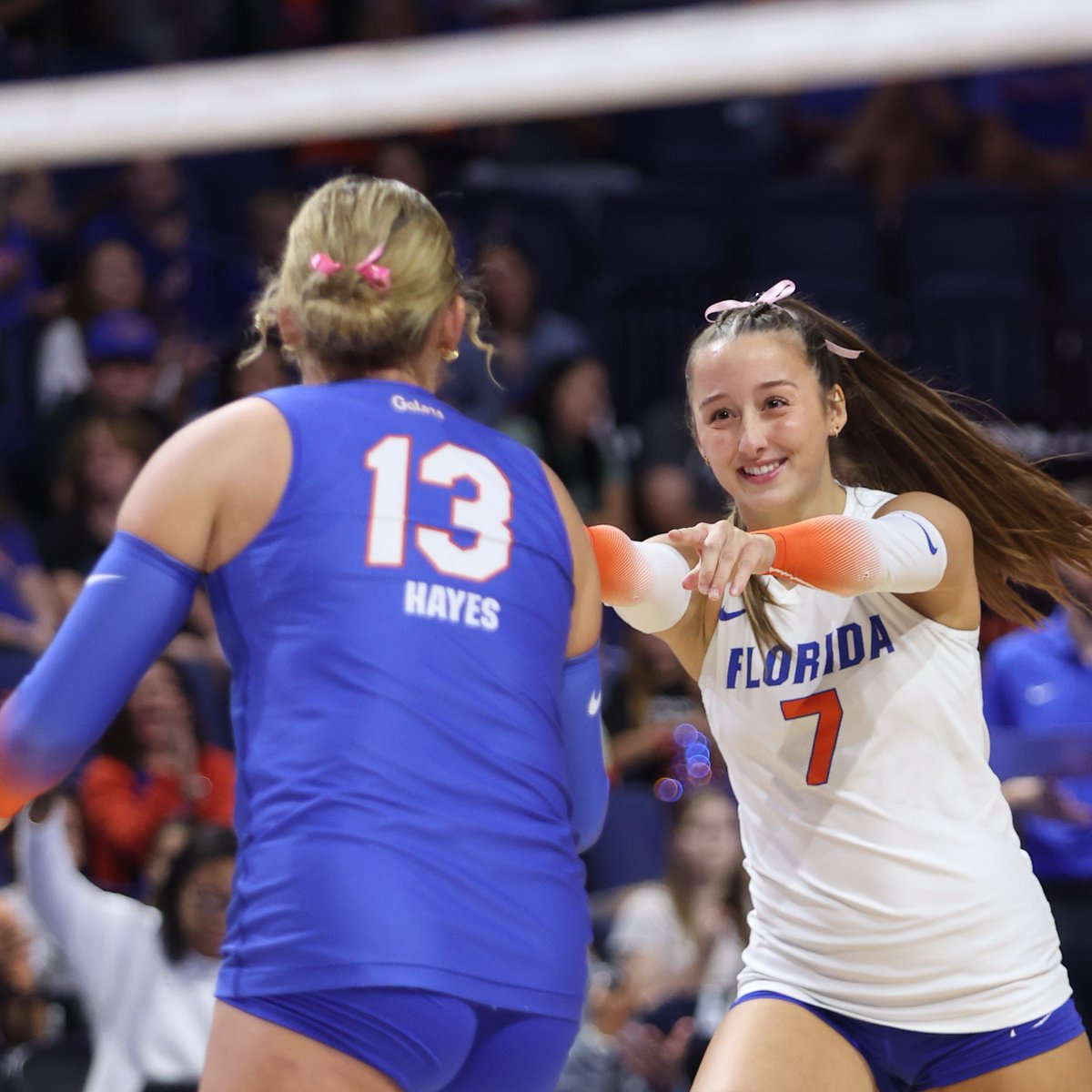 GatorsVB's tweet image. scenes from set 1
