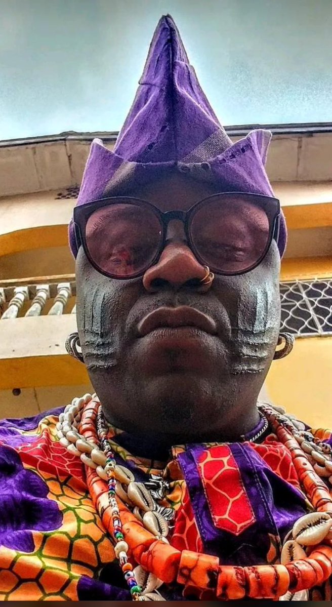 Forlafade's tweet image. What do you know about uncles like this??