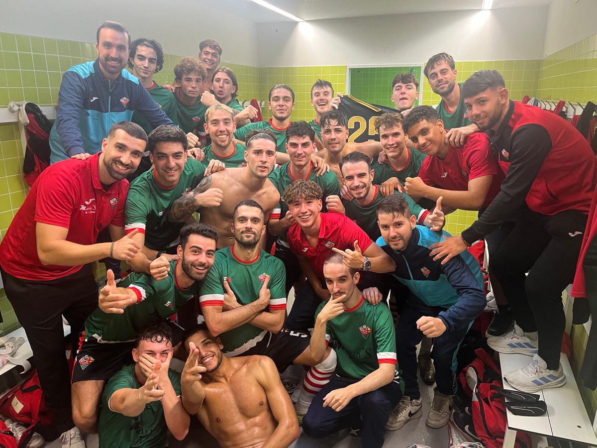 ⏱️ 90' FINAL!

¡¡𝐘 𝐋𝐋𝐄𝐆𝐎́𝐎́𝐎́𝐎́!! ¡¡𝐋𝐀 𝐏𝐑𝐈𝐌𝐄𝐑𝐀𝐀𝐀!!

CF Cardona 1 🆚 3 <a href="/ULlefia/">Unificación Llefià CF ♥️🤍</a>

👏🏻 Victoria importantísima para sumar el primer triunfo y coger confianza en esta mes de octubre.

¡Vamos, Llefi! 💪🏻

#SienteLaLlefi 🔴⚪ #1cat2 #Llefia #Badalona