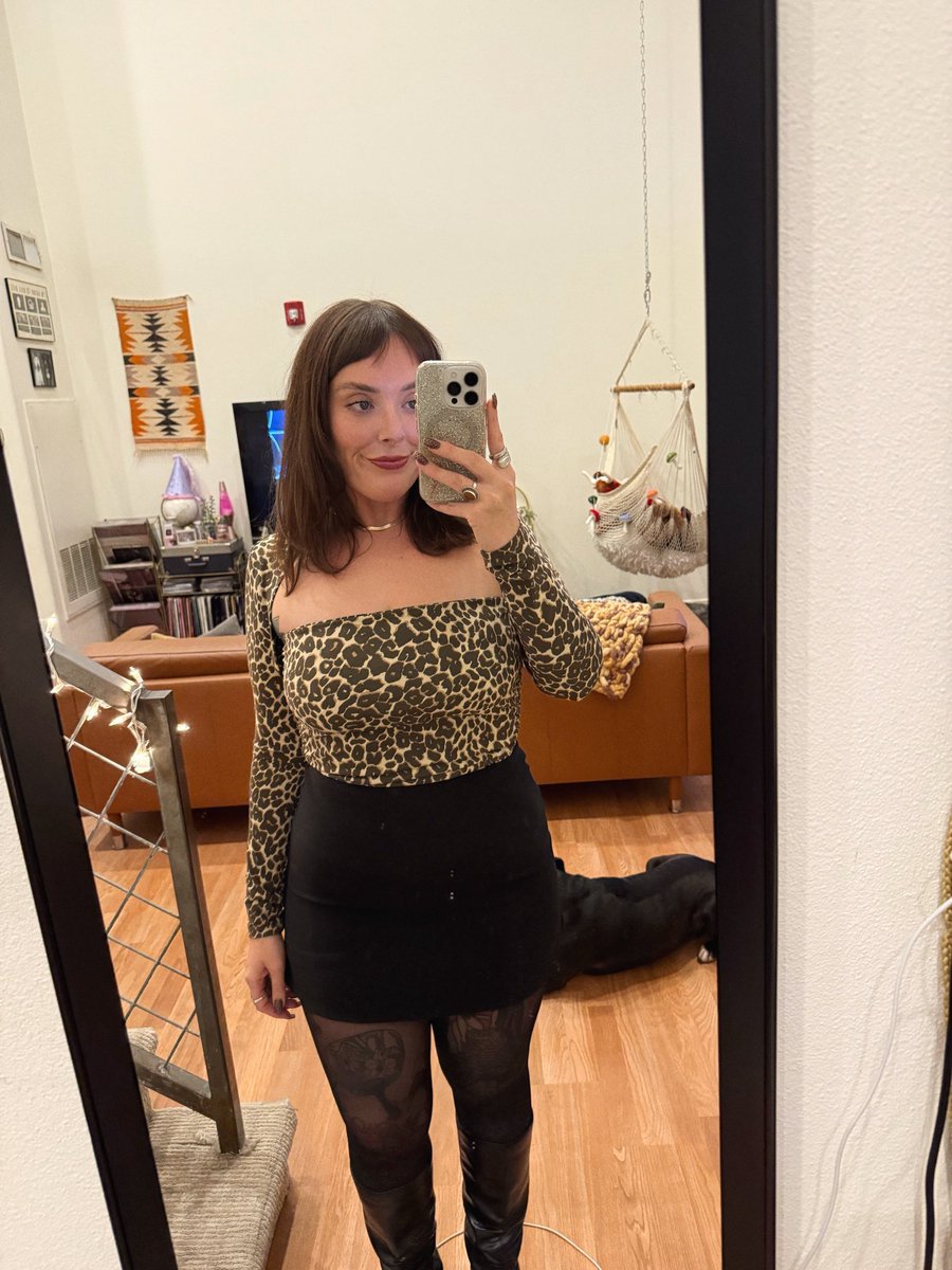 god herself tweet media