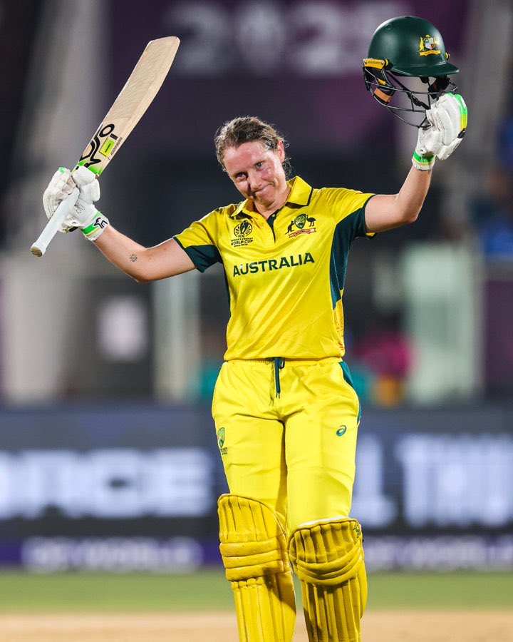 CricketZone3345's tweet photo. ◾ Her first ODI hundred since 2022
◾ Her second ODI hundred against India 
◾ Her third ODI World Cup hundred 

Alyssa Healy 🤝 Big match player https://t.co/Ph9B0MDfSv