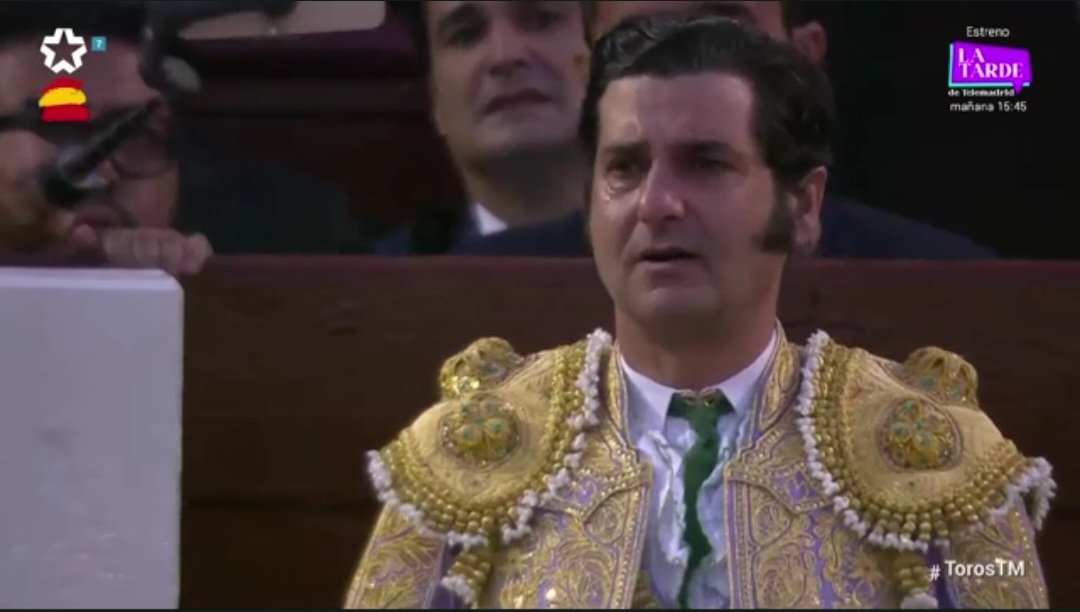 Histórico. Presente e historia. 

Se ha ganado el derecho a ser y hacer lo que quiera. 

Qué vacío nos acaba de dejar Morante de la Puebla.