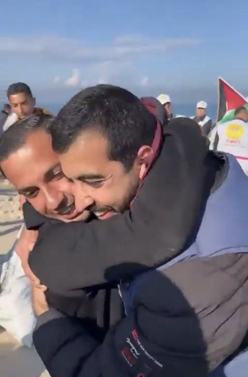 ابقي سلملنا علي أنس يا صالح..