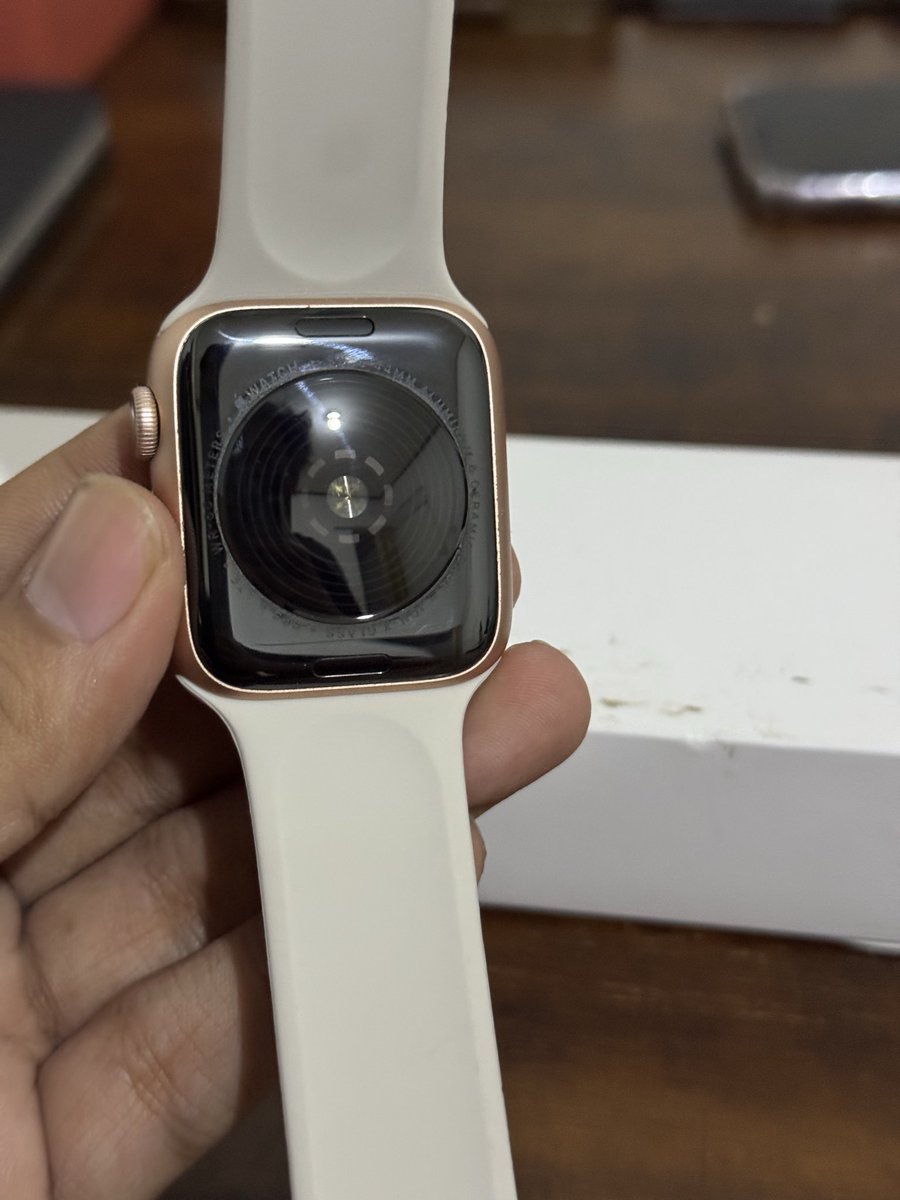 excelfangs's tweet image. WTS Apple Watch SE 1 44 MM Mulus banget
Rp1.8jt gas silahkan!😍
- BH 87 Original
- Fungsional Normal
- Fullset ada 2 Strap
- Mulus like new
COD Jakarta Sekitarnya Bisa Shopee
Yg. Iwatch 2 10 7 8 11 9 Series