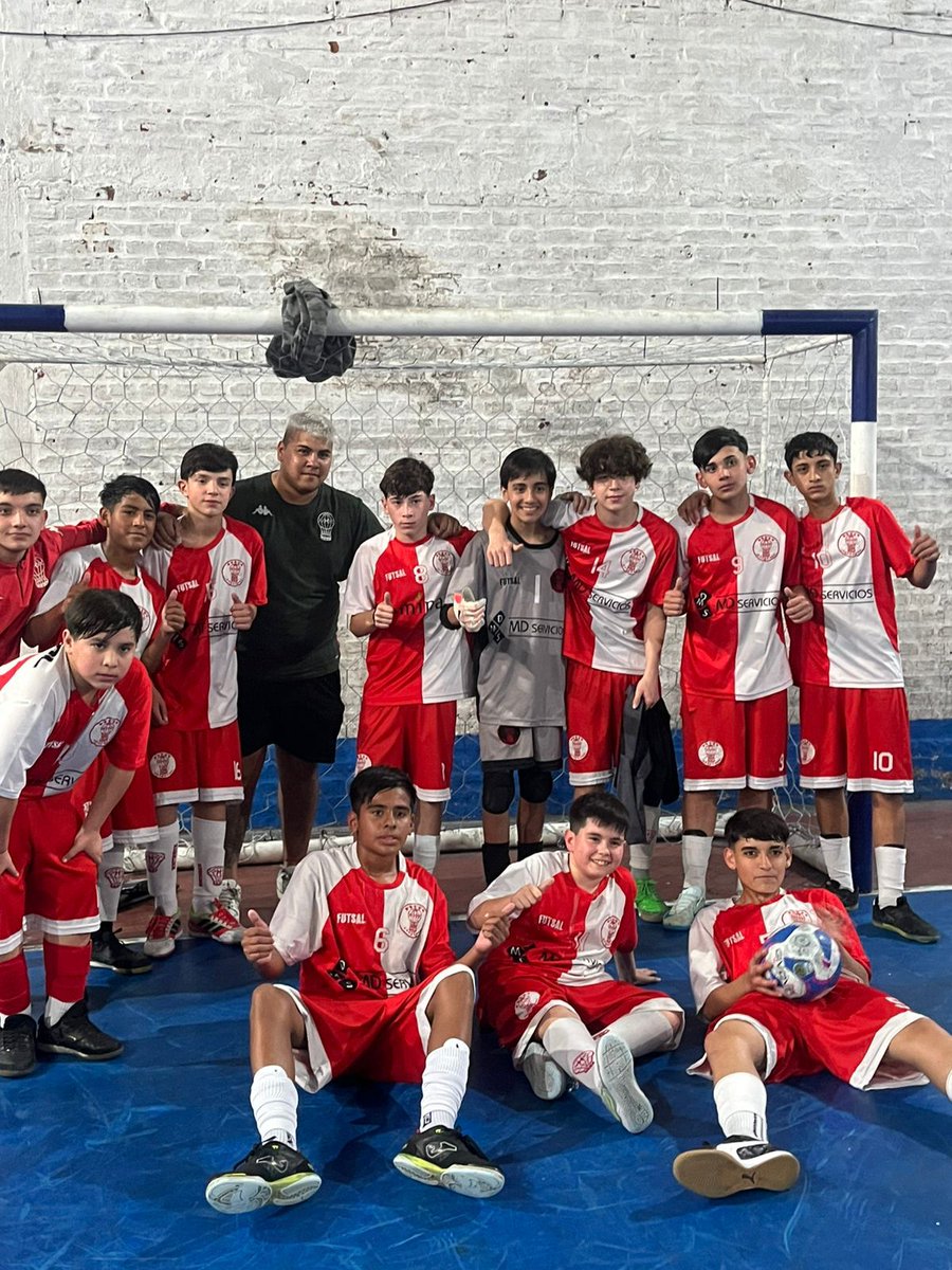 huracandeportes's tweet photo. #Huracán #FutsalMasculino

¡Quemeros Campeones! 🥳

🏆 La Sexta División del Globo se llevó el Torneo de @afa 

💪 ¡Vamos los pibes! https://t.co/UQGG9gEnrS