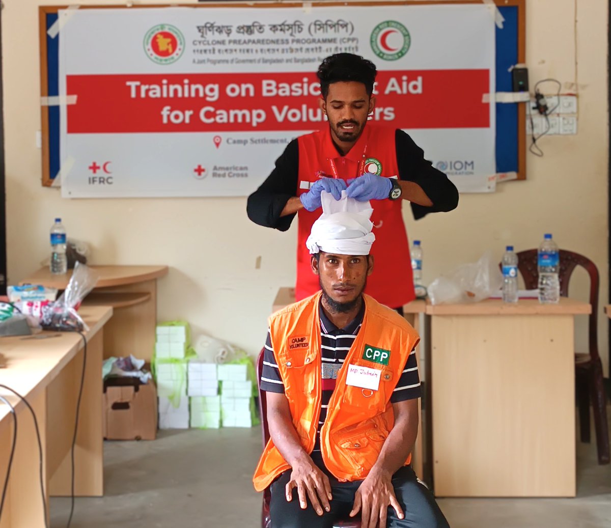 arafin_karim's tweet image. Proactive engagement of @BDRCS1 #CPP since 2018 in #Coxsbazar #campsettlement🇧🇩 directed collective engagement to develop #refugee volunteers&apos; network who are leading #preparedness #anticipatoryaction &amp;amp; timely #response to #multidimensional crisis. 
#ResiliencePays
#DRRday
@ifrc