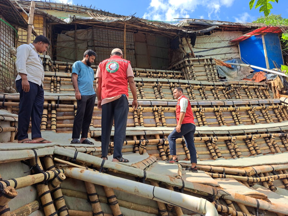 arafin_karim's tweet image. Proactive engagement of @BDRCS1 #CPP since 2018 in #Coxsbazar #campsettlement🇧🇩 directed collective engagement to develop #refugee volunteers&apos; network who are leading #preparedness #anticipatoryaction &amp;amp; timely #response to #multidimensional crisis. 
#ResiliencePays
#DRRday
@ifrc